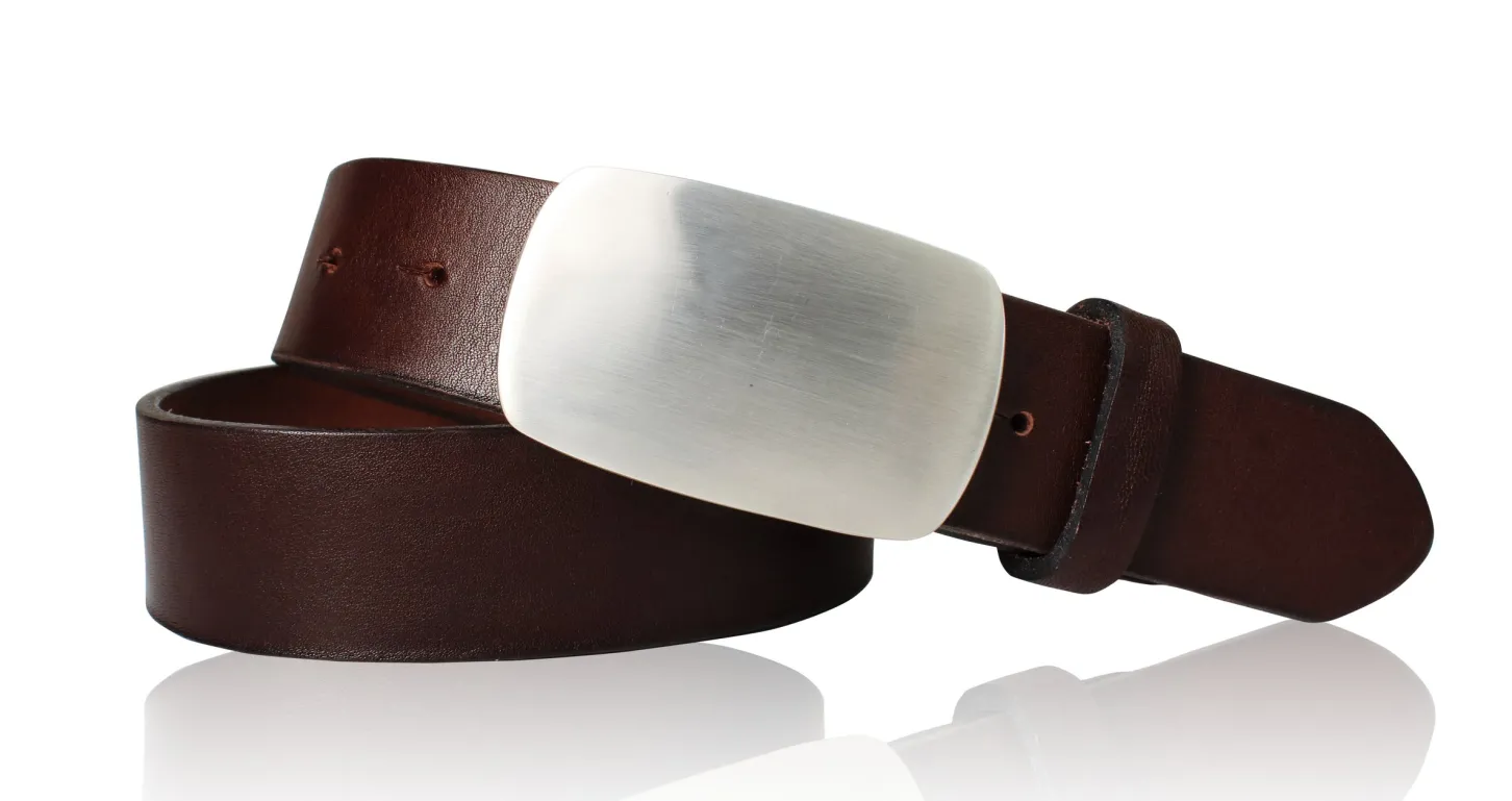 Best Patina® hochwertiger Herrengürtel, massive, silberne Edelstahlschnalle, pflanzlich gegerbtes Sattlerleder
