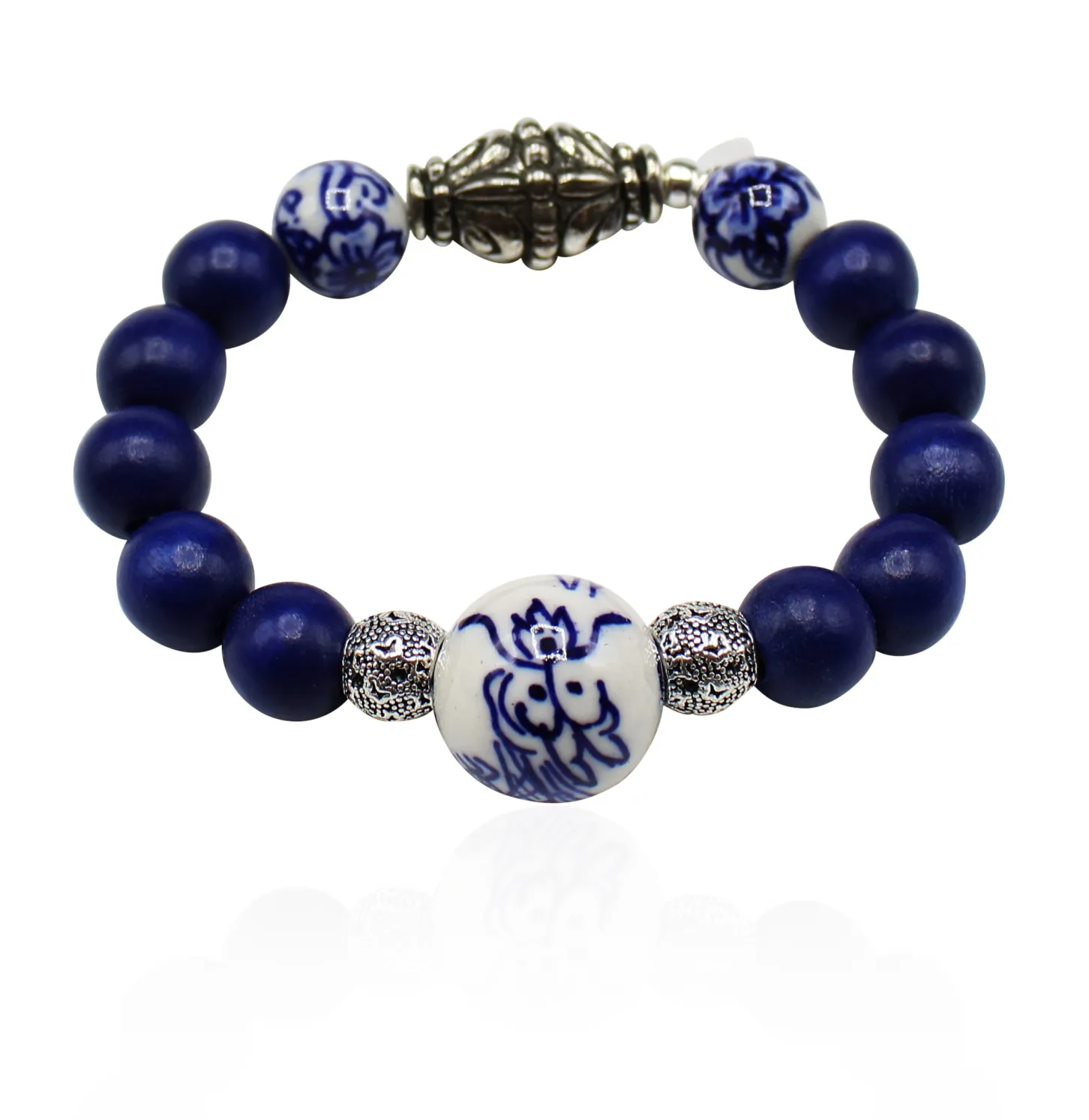 elastisches Armband mit Holzperlen und Porzellan Perlen