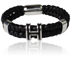 Herrenarmband aus geflochtener Lederkordel mit tollen Zierteilen